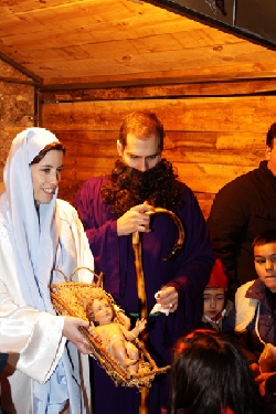 Atienza - Cabalgata de los Reyes Magos - Adoración del Niño Jesús