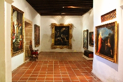 Atienza - Iglesia Museo San Bartolomé - Cuadros con representaciones sacras