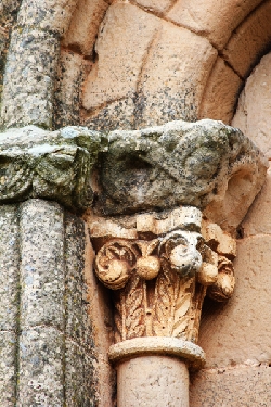 Atienza - Iglesia Museo Santísima Trinidad - Capitel Románico